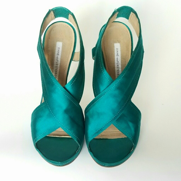 Diane Von Furstenberg DVF Zia Sandal 6 heels - Picture 4 of 5